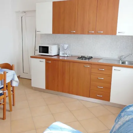 Anita 1 By Interhome