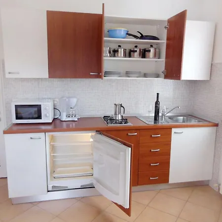 Anita 1 By Interhome * אומאג